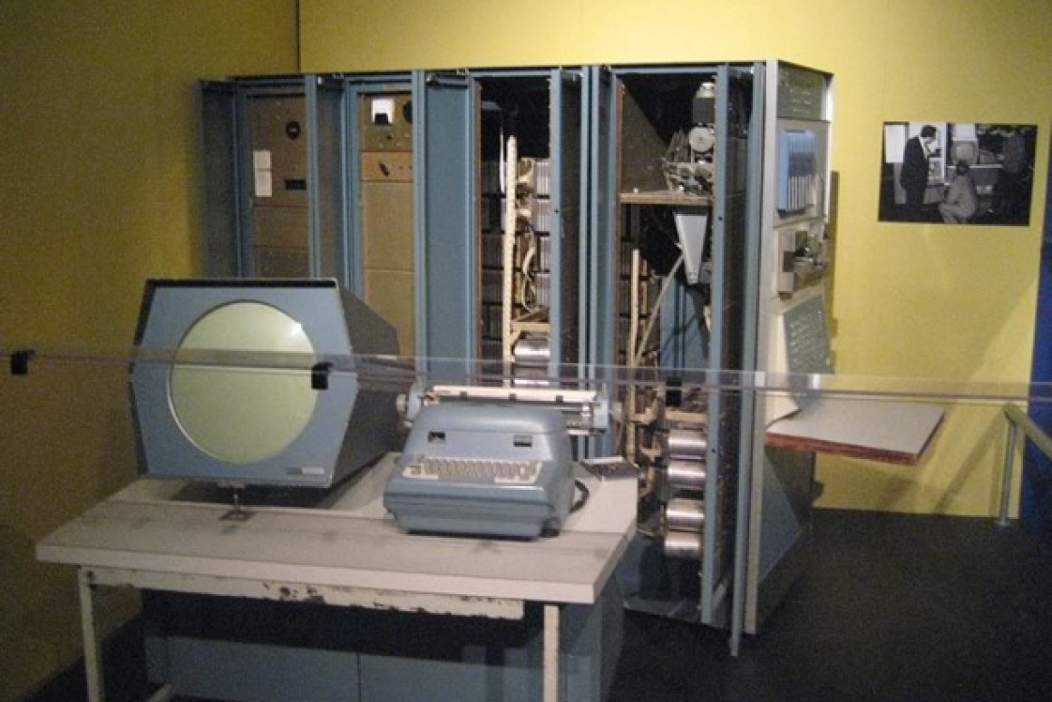 Dispositivo de entretenimiento de tubos de rayos catódicos (Imagen: New Atlas)